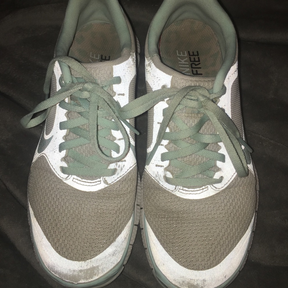 Nike Free Runs